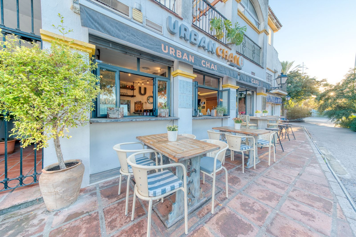 Commercial unit for sale in San Pedro De Alcántara Costa Del Sol, Málaga, Spain