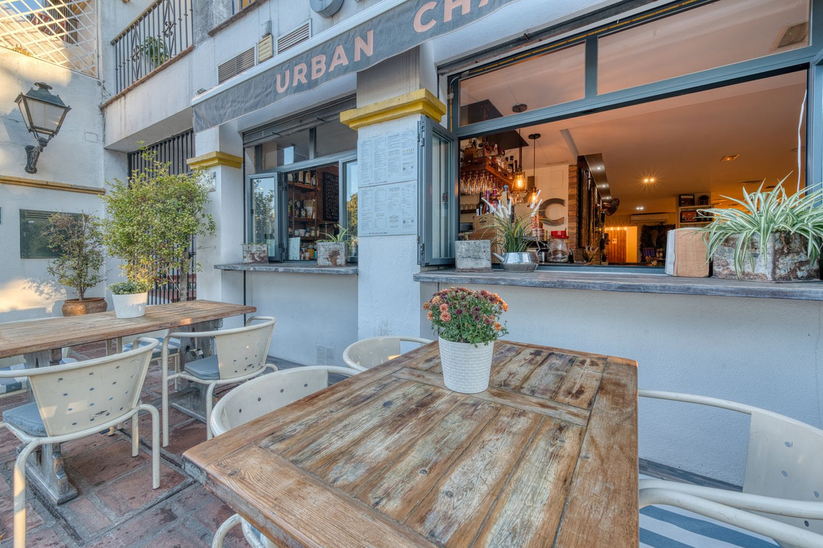 Commercial unit for sale in San Pedro De Alcántara Costa Del Sol, Málaga, Spain