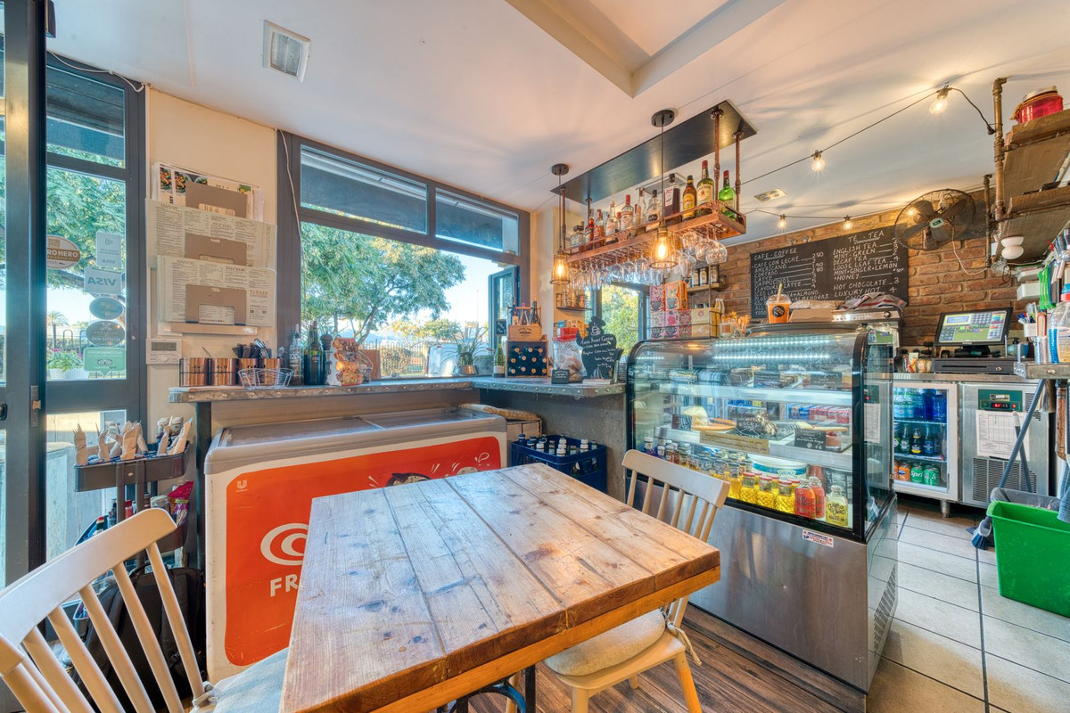 Commercial unit for sale in San Pedro De Alcántara Costa Del Sol, Málaga, Spain