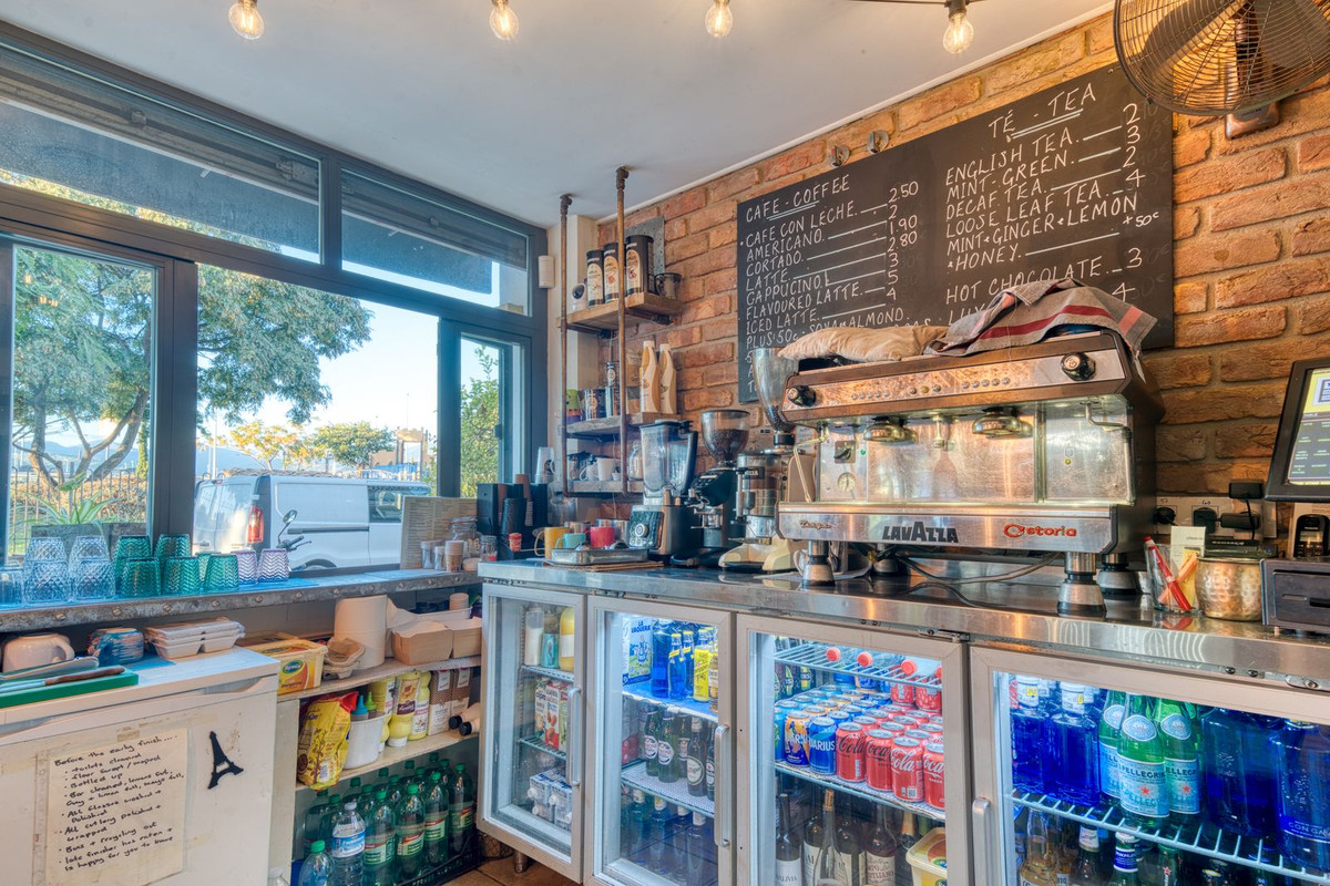 Commercial unit for sale in San Pedro De Alcántara Costa Del Sol, Málaga, Spain
