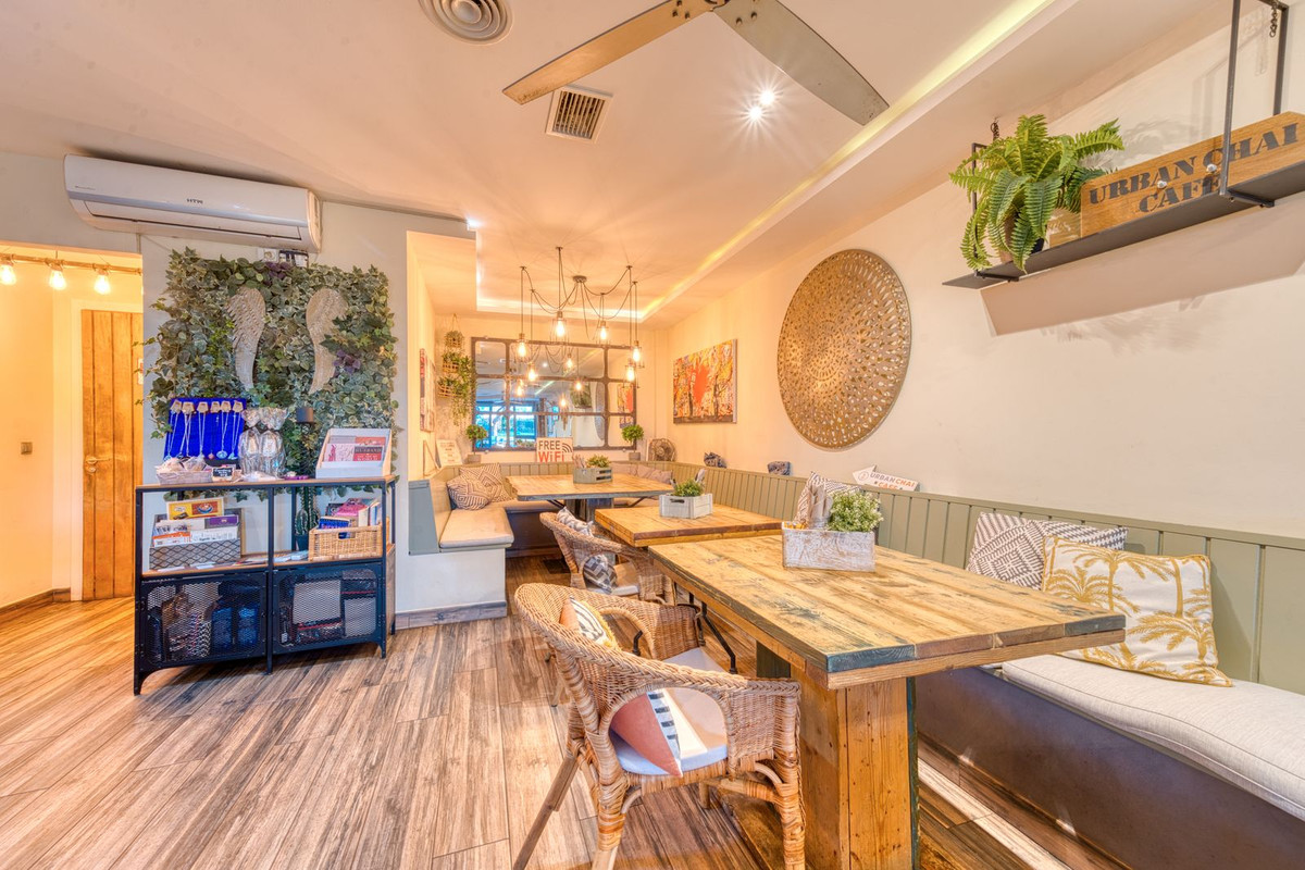 Commercial unit for sale in San Pedro De Alcántara Costa Del Sol, Málaga, Spain