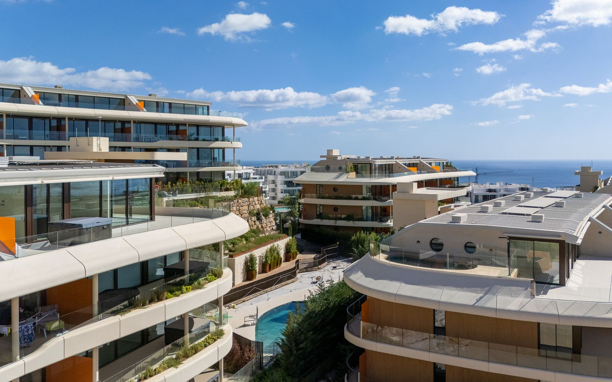 2 Bed Apartment for sale in Fuengirola Costa Del Sol, Málaga, Spain