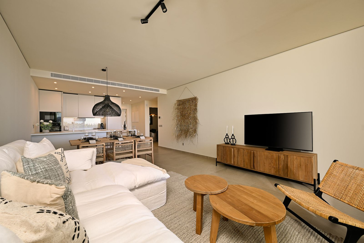 2 Bed Apartment for sale in Fuengirola Costa Del Sol, Málaga, Spain