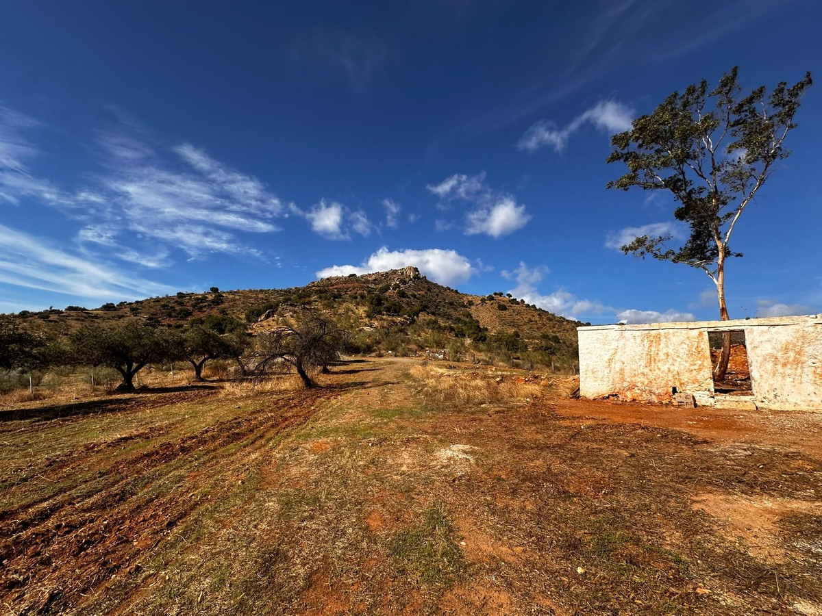 Plots for sale in Almogía Costa Del Sol, Málaga, Spain