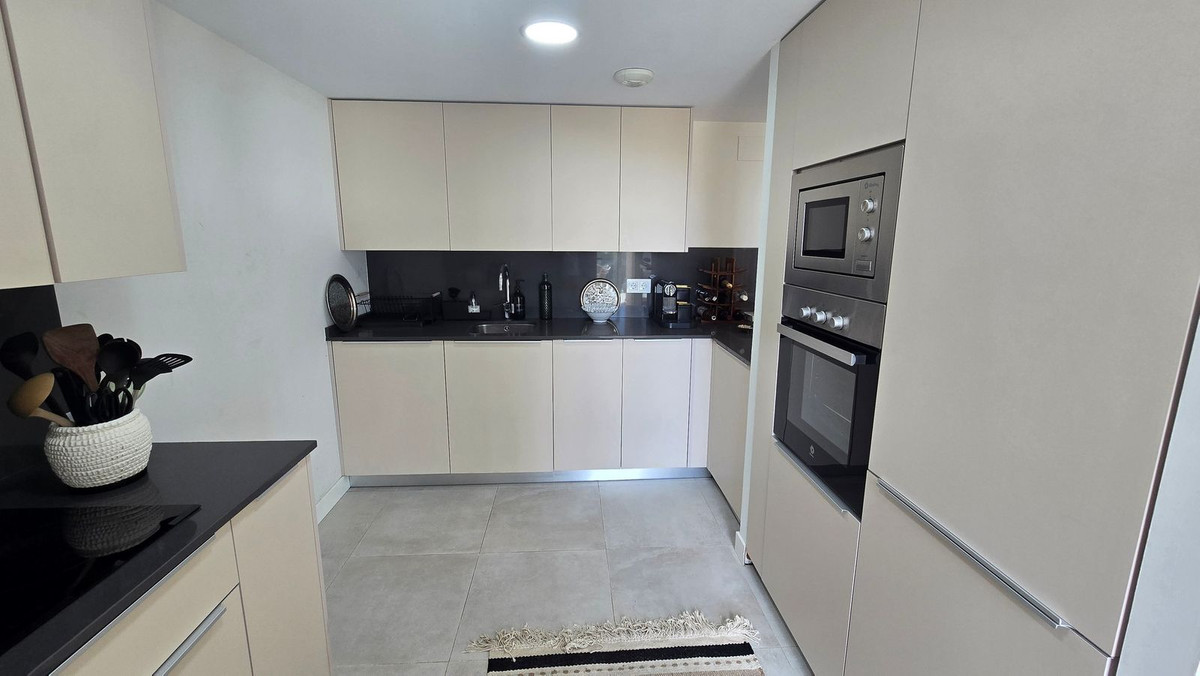 2 Bed Apartment for sale in Benalmadena Costa Del Sol, Málaga, Spain