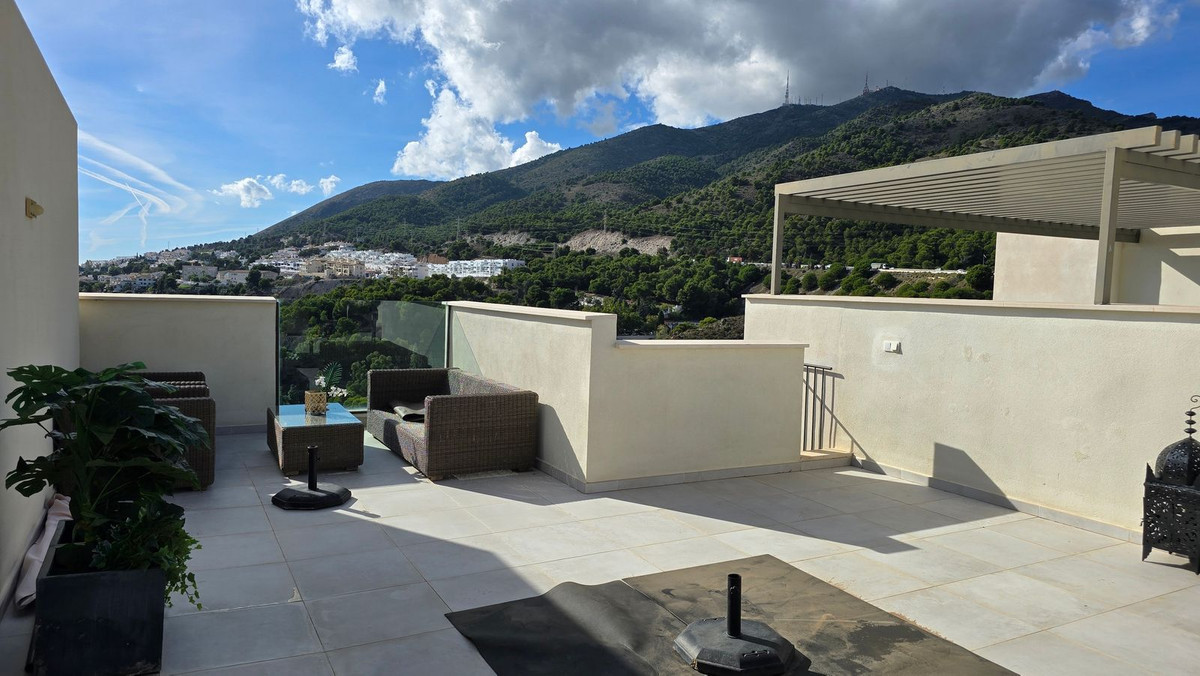 2 Bed Apartment for sale in Benalmadena Costa Del Sol, Málaga, Spain