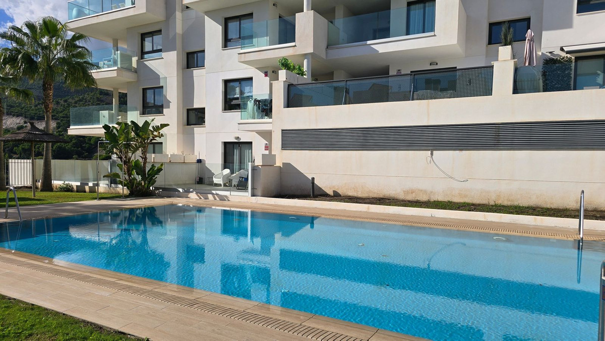 2 Bed Apartment for sale in Benalmadena Costa Del Sol, Málaga, Spain