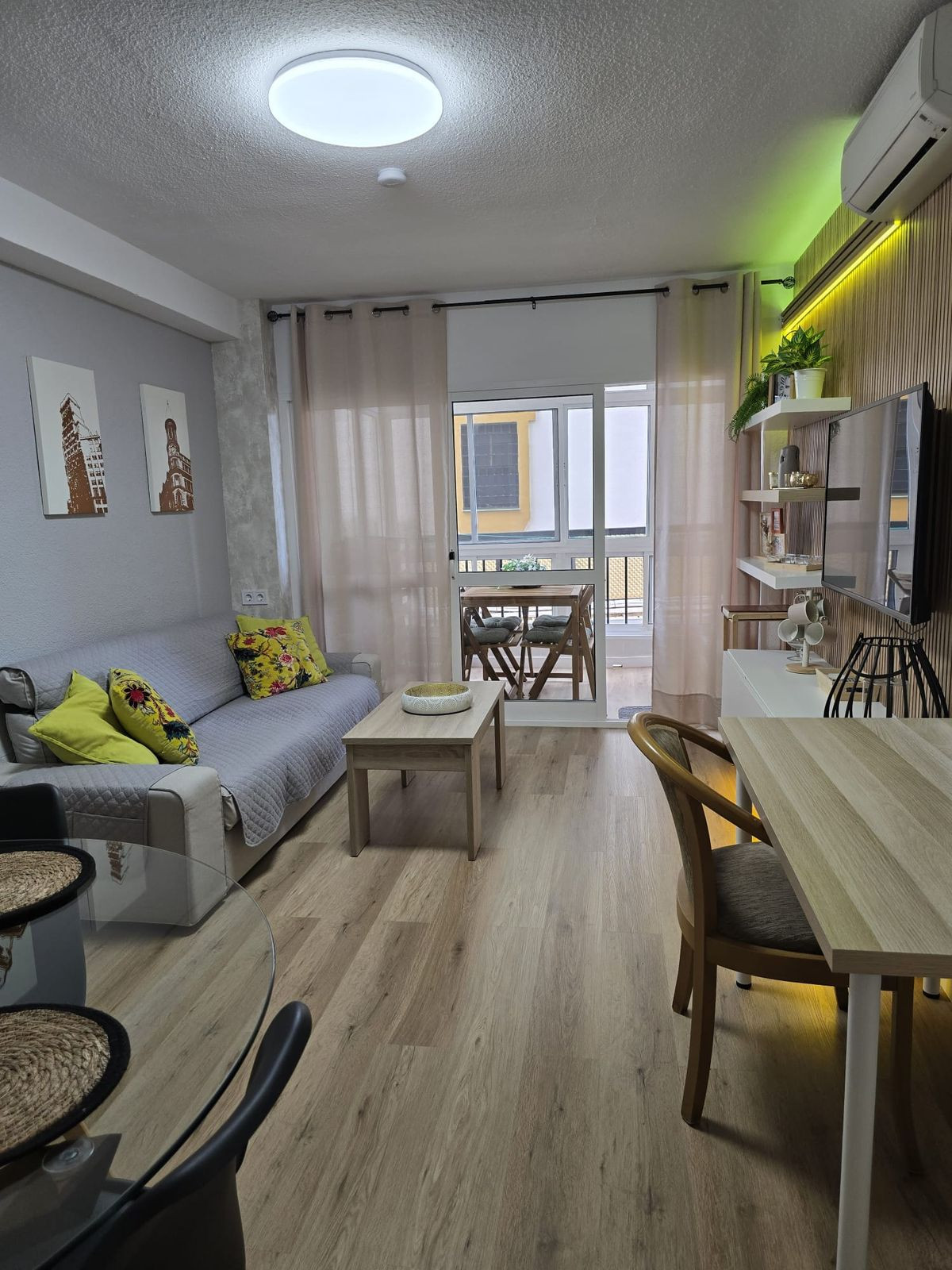 2 Bed Apartment for sale in Fuengirola Costa Del Sol, Málaga, Spain
