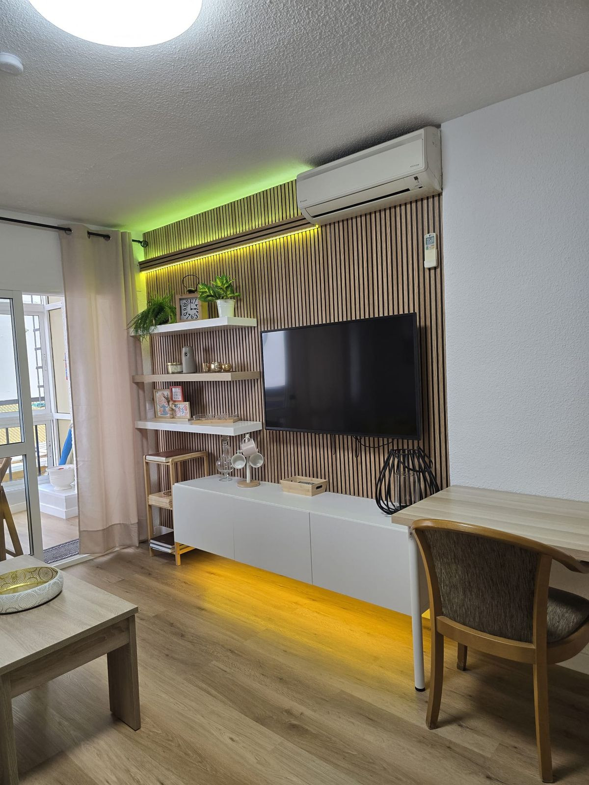 2 Bed Apartment for sale in Fuengirola Costa Del Sol, Málaga, Spain
