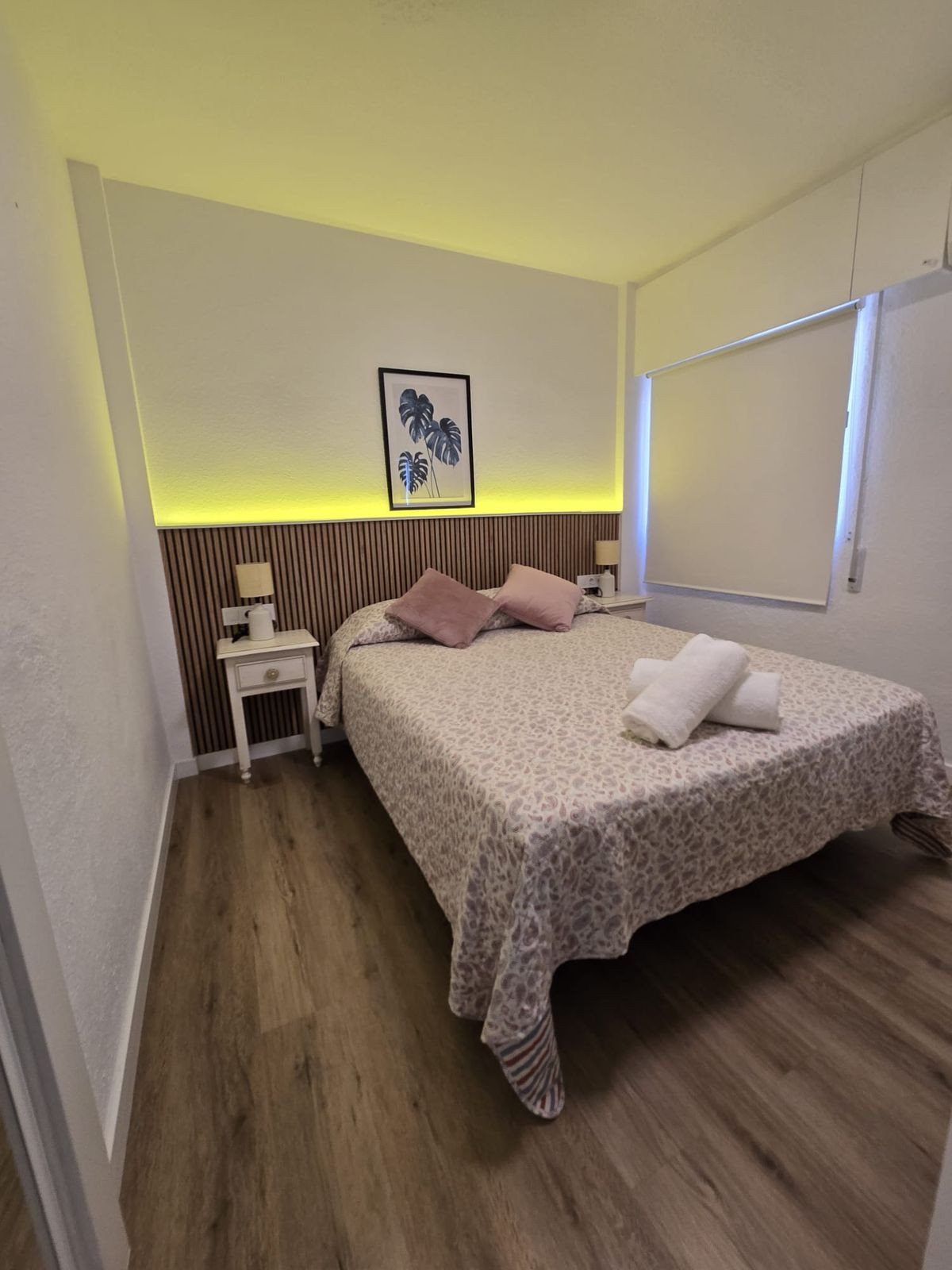 2 Bed Apartment for sale in Fuengirola Costa Del Sol, Málaga, Spain