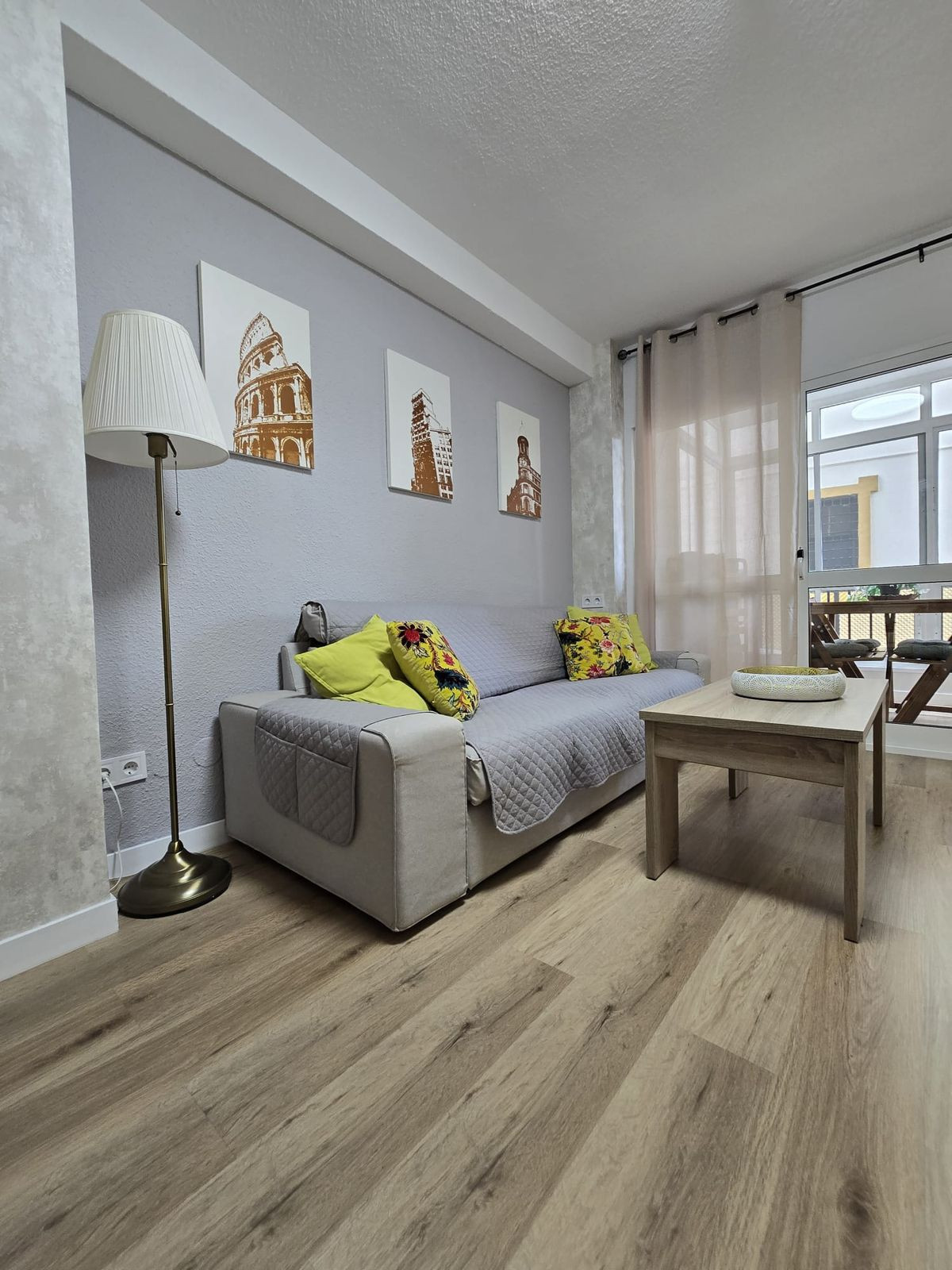 2 Bed Apartment for sale in Fuengirola Costa Del Sol, Málaga, Spain