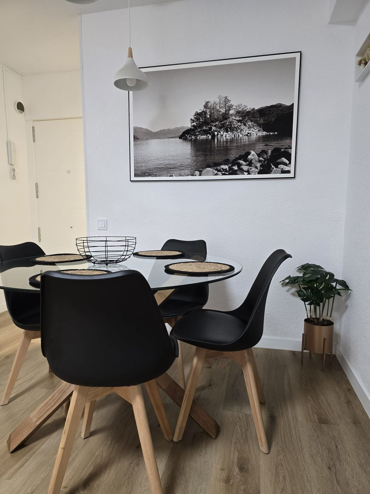 2 Bed Apartment for sale in Fuengirola Costa Del Sol, Málaga, Spain