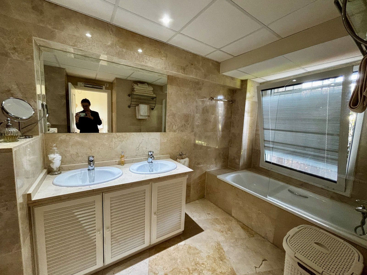 2 Bed Apartment for sale in Riviera Del Sol Costa Del Sol, Málaga, Spain