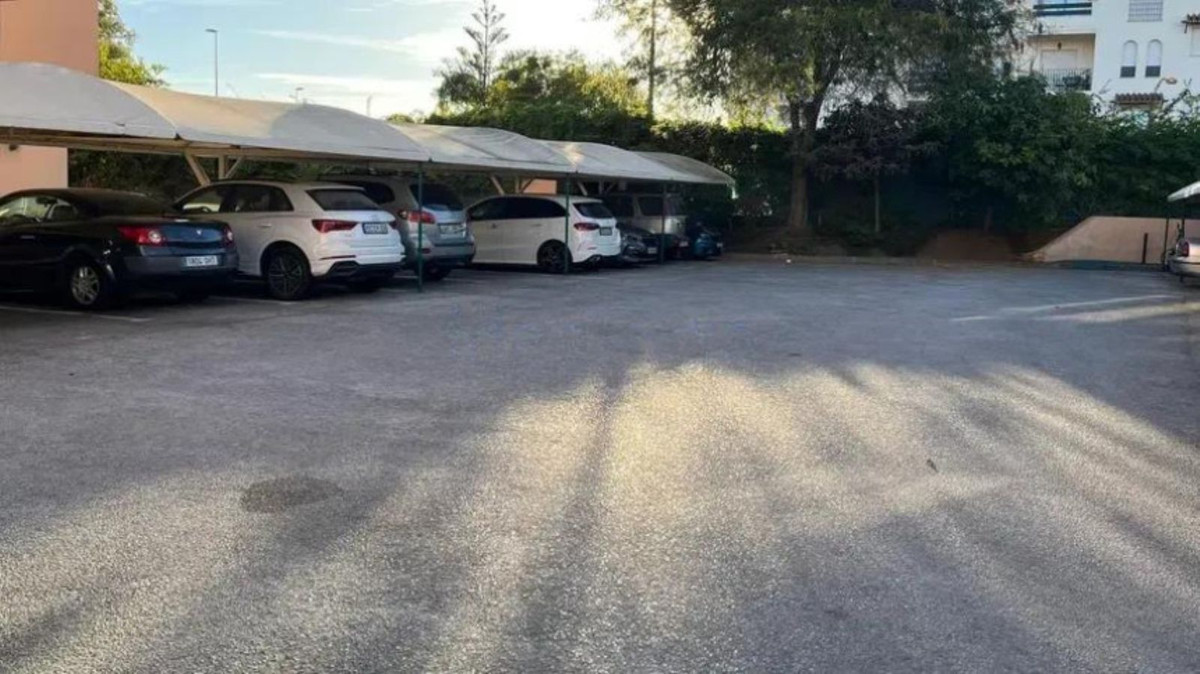 Se vende Apartamento Planta Media de 3 dormitorios en Costa Del Sol, Málaga, España