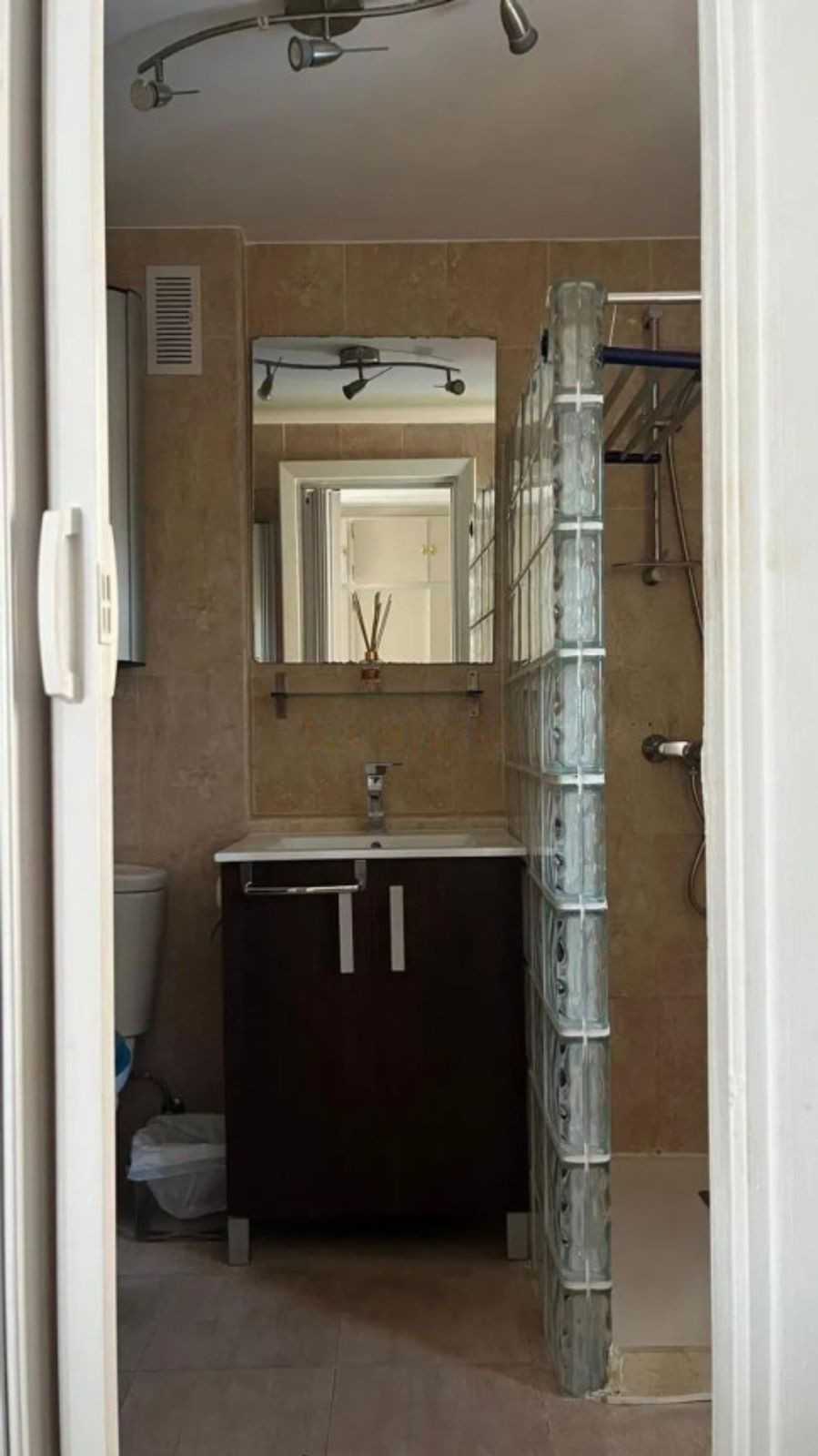 Se vende Apartamento Planta Media de 3 dormitorios en Costa Del Sol, Málaga, España