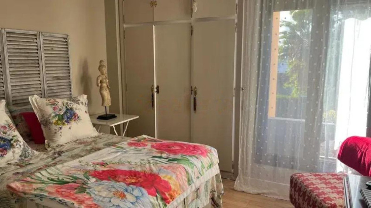 Se vende Apartamento Planta Media de 3 dormitorios en Costa Del Sol, Málaga, España