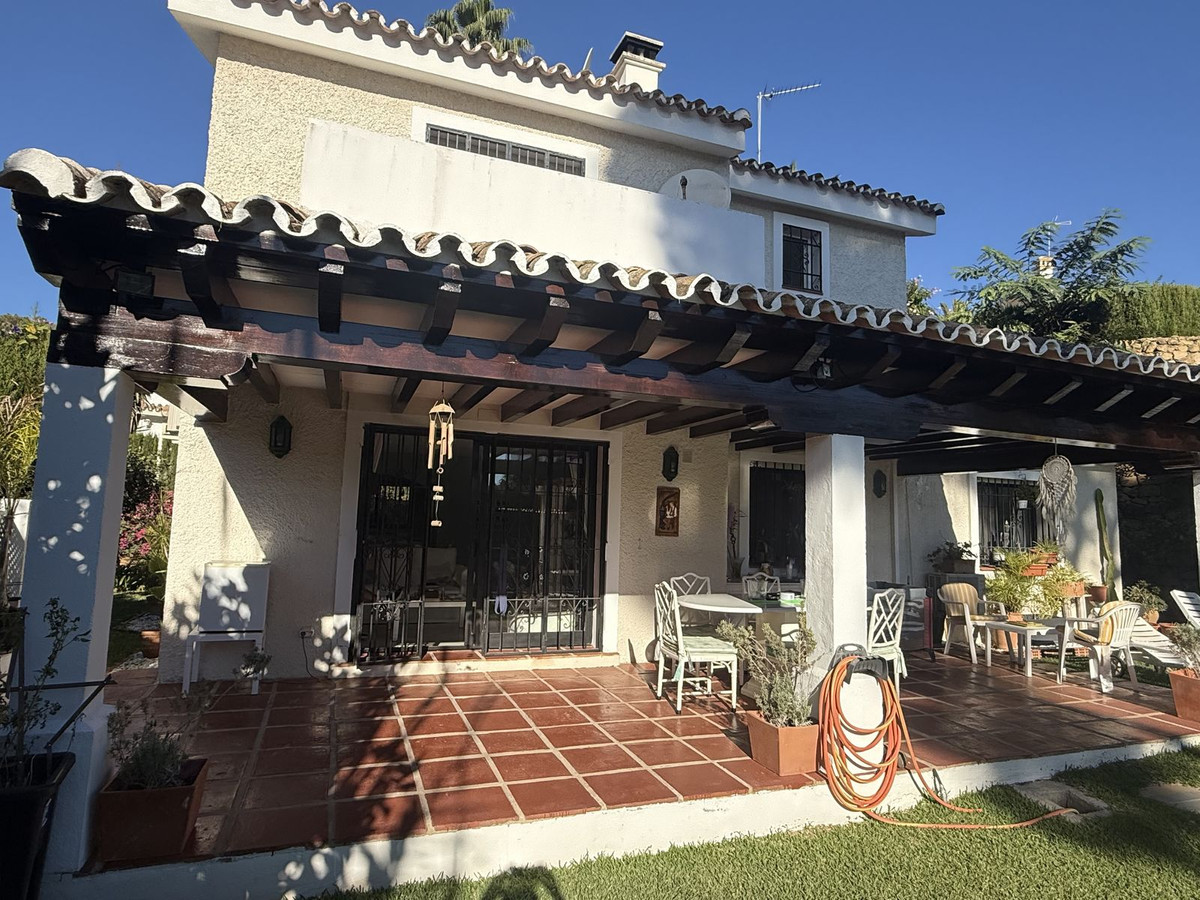 4 Bed Townhouse for sale in Calahonda Costa Del Sol, Málaga, Spain