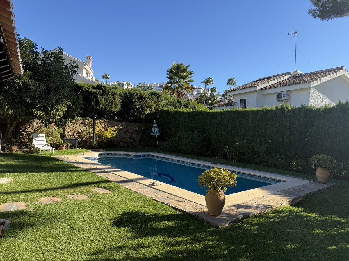 4 Bed Townhouse for sale in Calahonda Costa Del Sol, Málaga, Spain