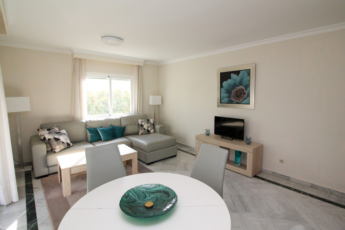 2 Bed Apartment for sale in The Golden Mile Costa Del Sol, Málaga, Spain