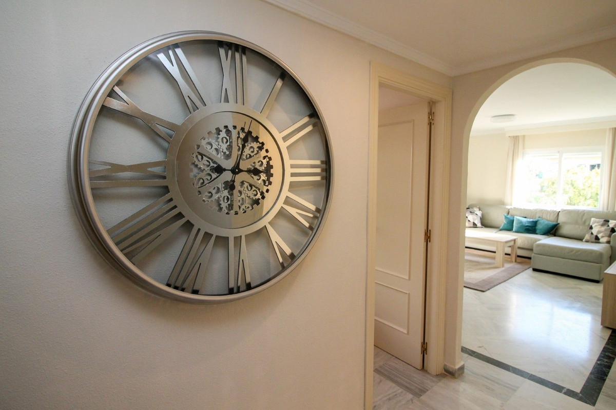 2 Bed Apartment for sale in The Golden Mile Costa Del Sol, Málaga, Spain