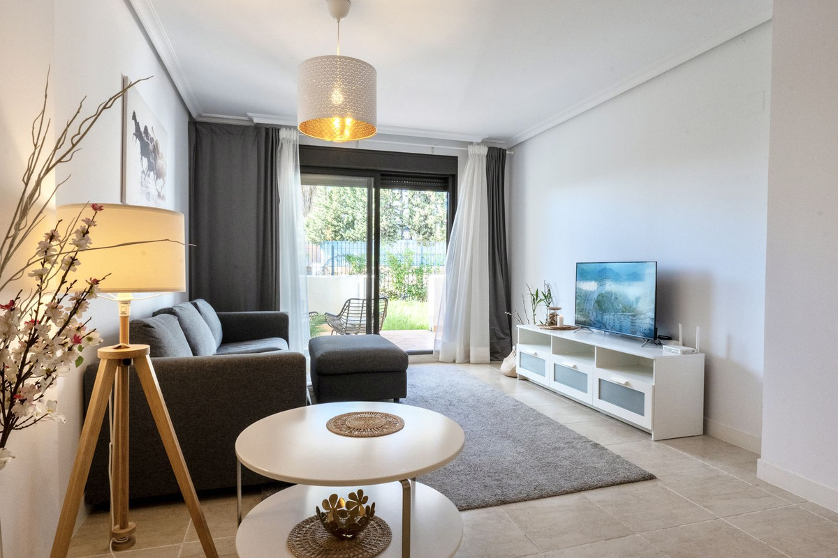 2 Bed Apartment for sale in Selwo Costa Del Sol, Málaga, Spain
