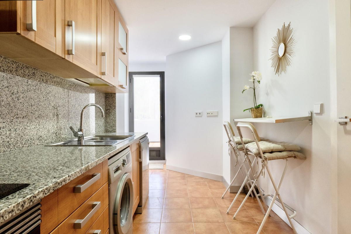 2 Bed Apartment for sale in Selwo Costa Del Sol, Málaga, Spain