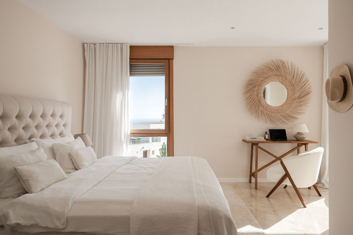 3 Bed Apartment for sale in Altos De Los Monteros Costa Del Sol, Málaga, Spain