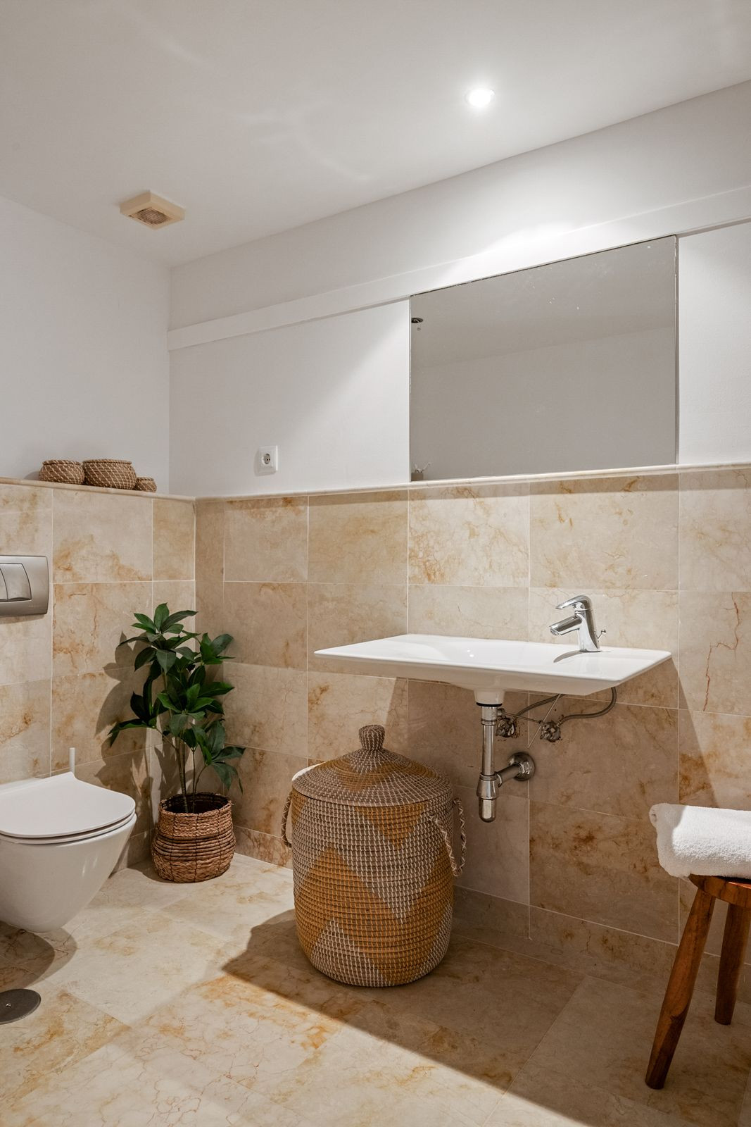 3 Bed Apartment for sale in Altos De Los Monteros Costa Del Sol, Málaga, Spain