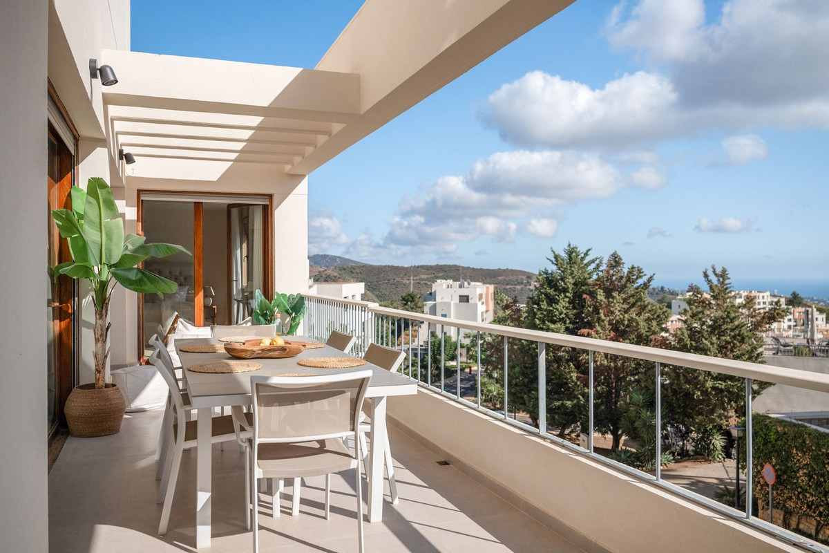 3 Bed Apartment for sale in Altos De Los Monteros Costa Del Sol, Málaga, Spain