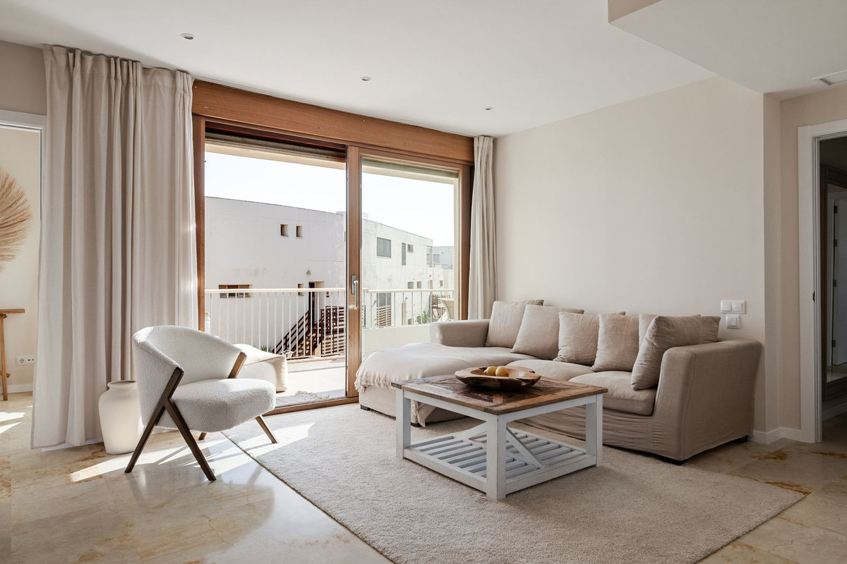 3 Bed Apartment for sale in Altos De Los Monteros Costa Del Sol, Málaga, Spain
