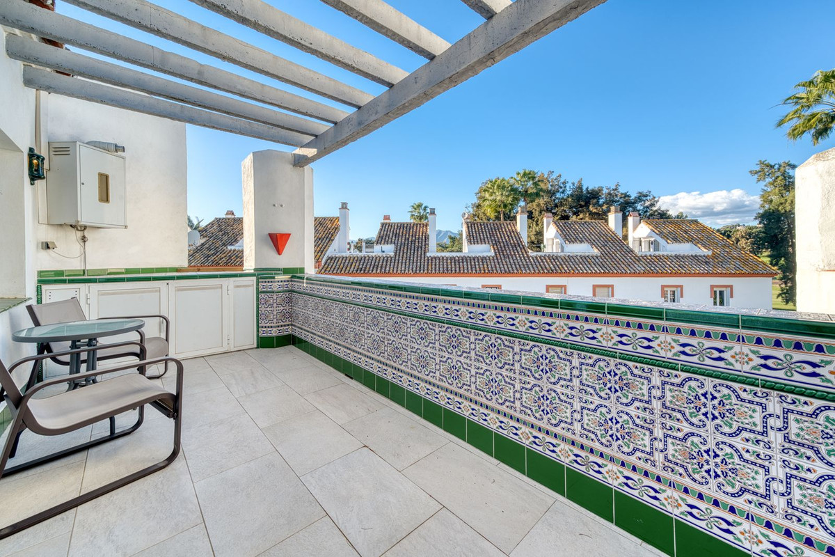 Se vende Apartamento en Planta Última de 2 dormitorios en Costa Del Sol, Málaga, España