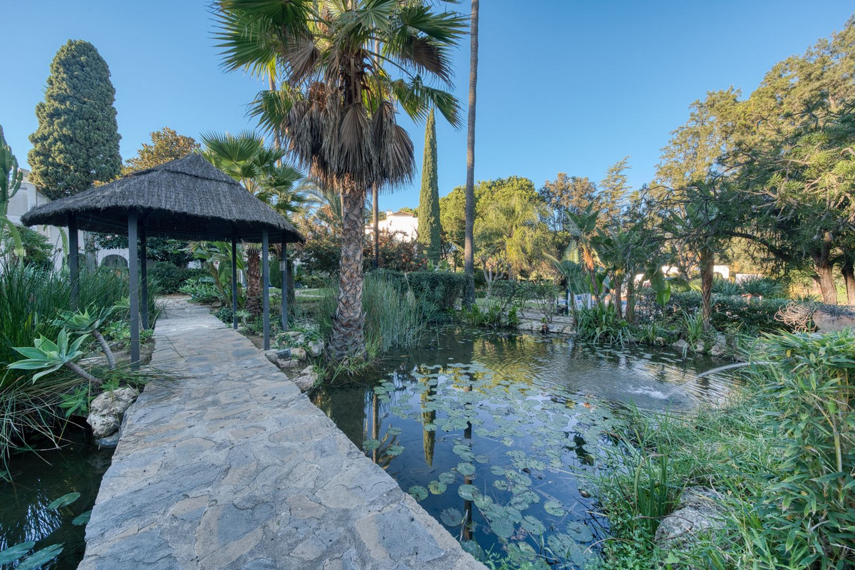 Se vende Apartamento en Planta Última de 2 dormitorios en Costa Del Sol, Málaga, España