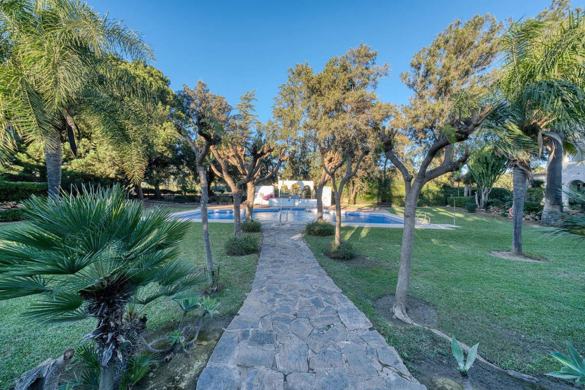 Se vende Apartamento en Planta Última de 2 dormitorios en Costa Del Sol, Málaga, España