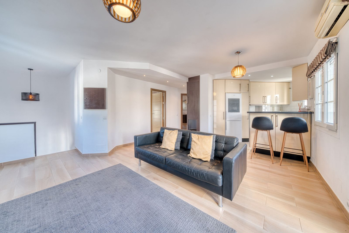 Se vende Apartamento en Planta Última de 2 dormitorios en Costa Del Sol, Málaga, España