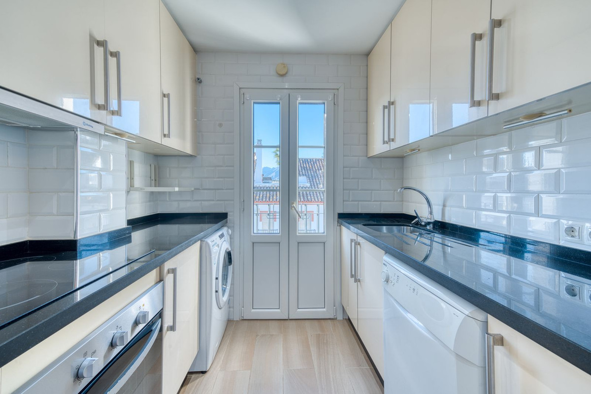 Se vende Apartamento en Planta Última de 2 dormitorios en Costa Del Sol, Málaga, España