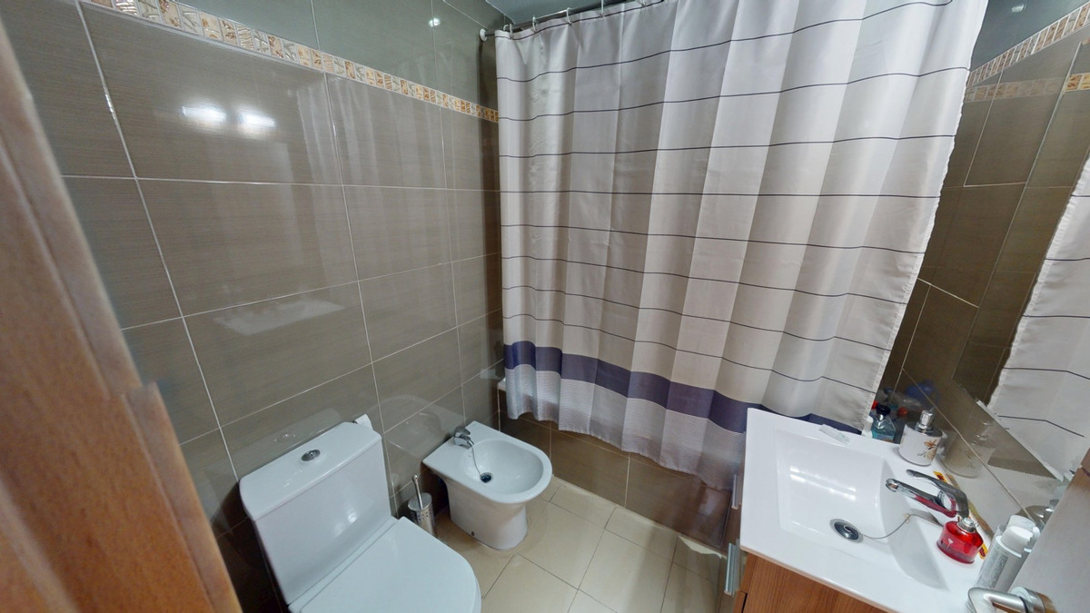Se vende Pareada de 3 dormitorios en Costa Del Sol East, Málaga, España