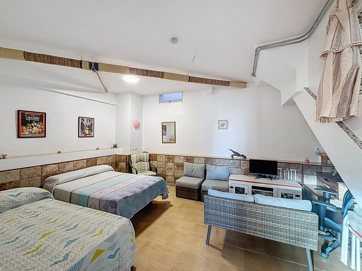 3 Bed Apartment for sale in Vélezmálaga Costa Del Sol East, Málaga, Spain