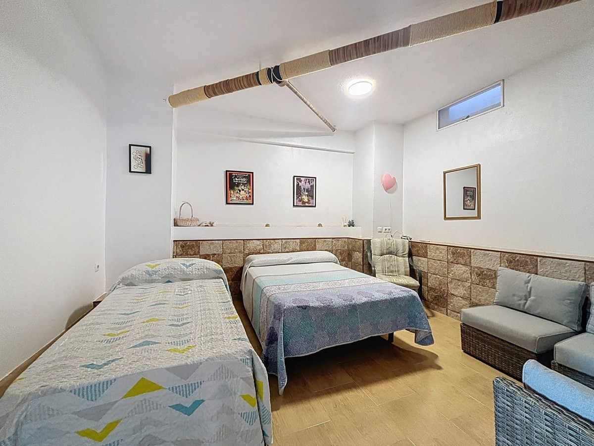 3 Bed Apartment for sale in Vélezmálaga Costa Del Sol East, Málaga, Spain