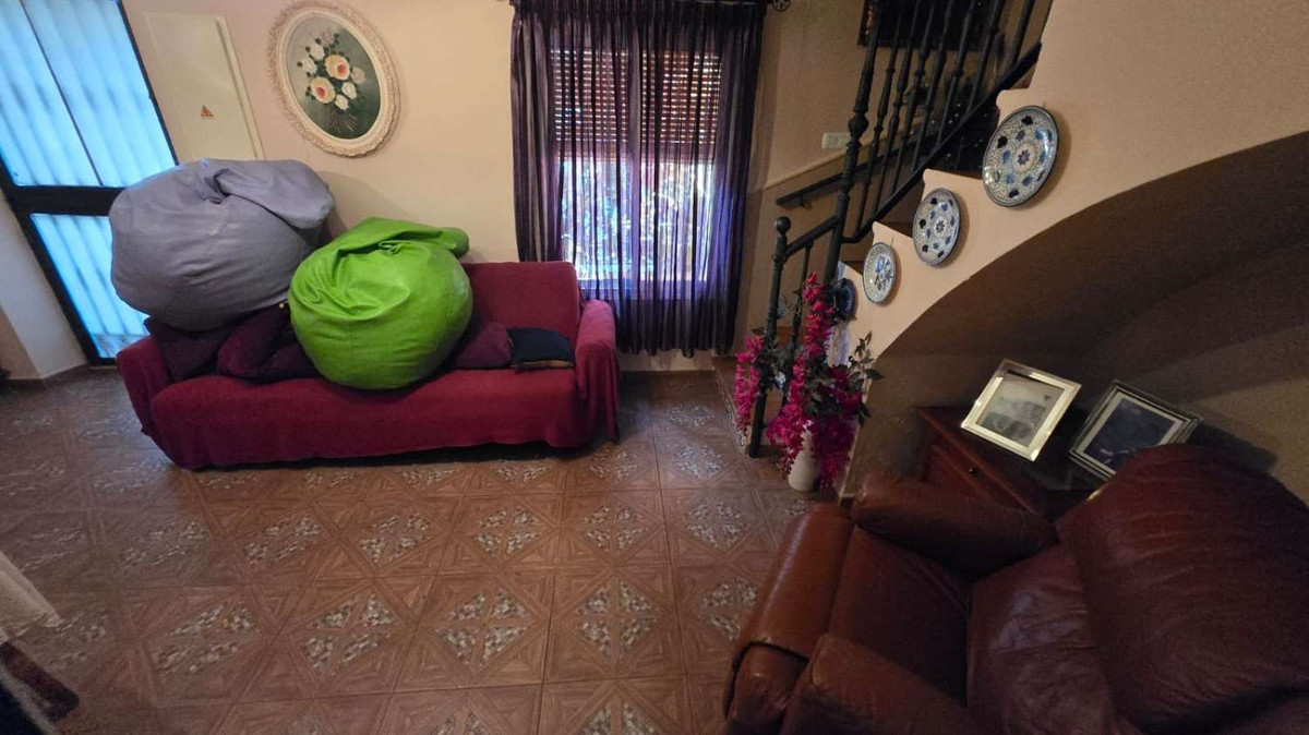 6 Bed Townhouse for sale in Alhaurín De La Torre Costa Del Sol, Málaga, Spain