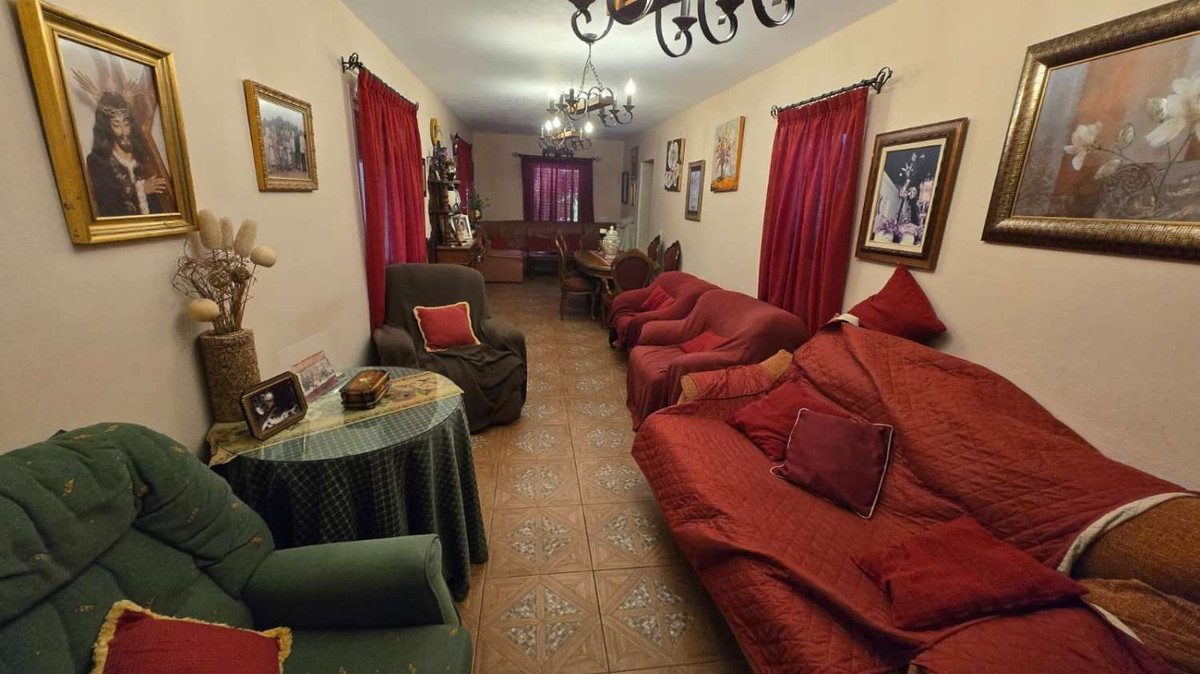 6 Bed Townhouse for sale in Alhaurín De La Torre Costa Del Sol, Málaga, Spain