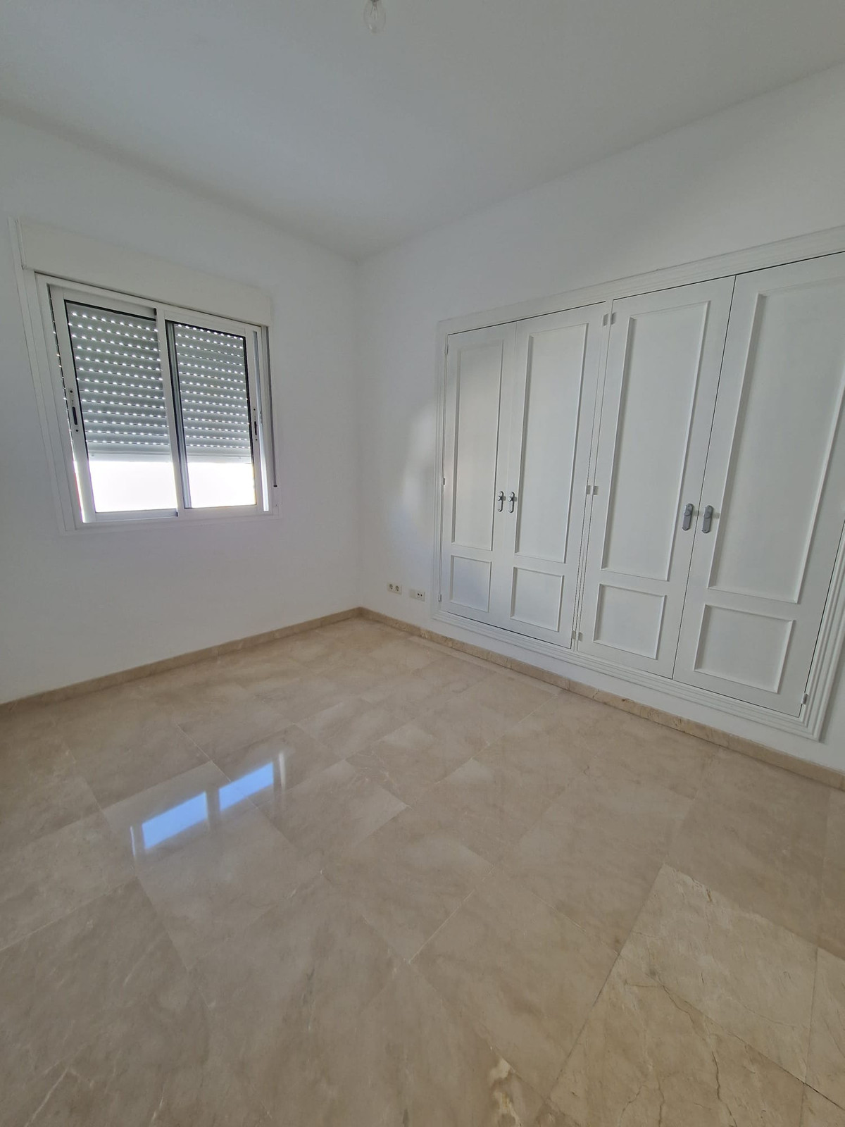 3 Bed Apartment for sale in Estepona Costa Del Sol, Málaga, Spain