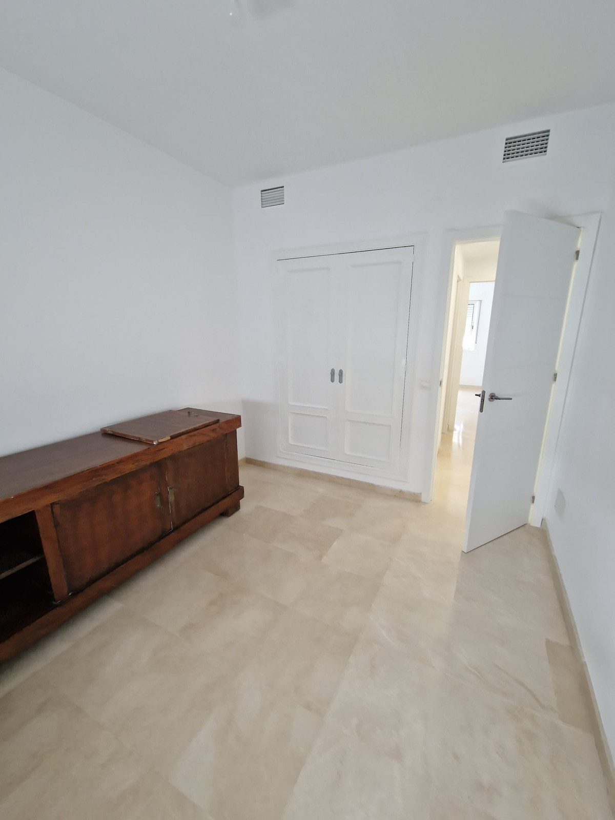 3 Bed Apartment for sale in Estepona Costa Del Sol, Málaga, Spain