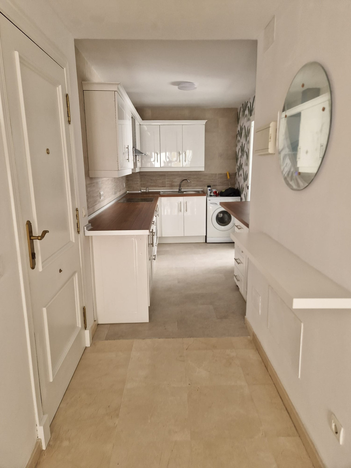 3 Bed Apartment for sale in Estepona Costa Del Sol, Málaga, Spain