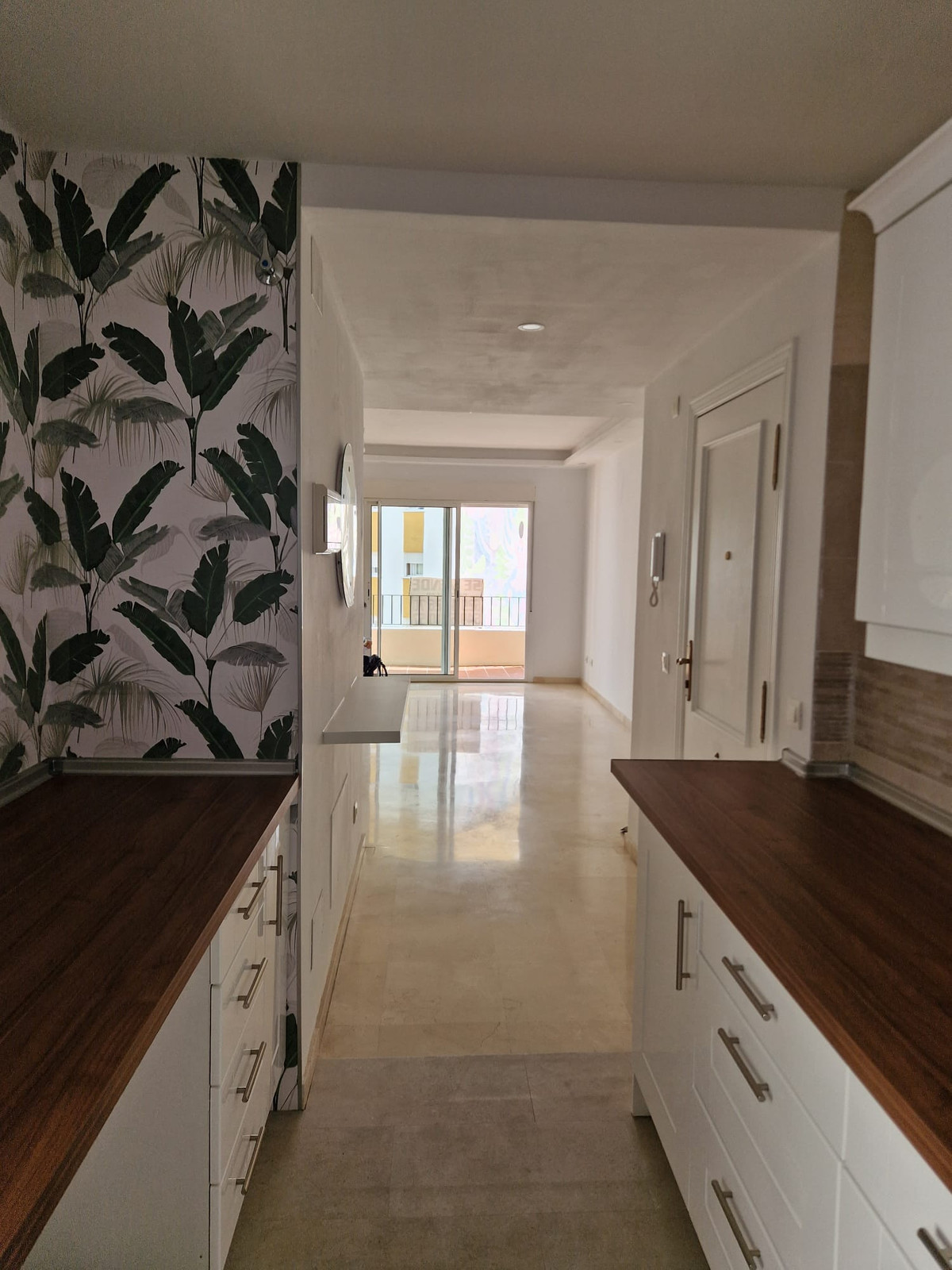 3 Bed Apartment for sale in Estepona Costa Del Sol, Málaga, Spain