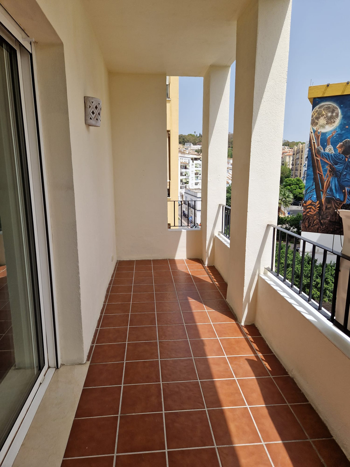 3 Bed Apartment for sale in Estepona Costa Del Sol, Málaga, Spain