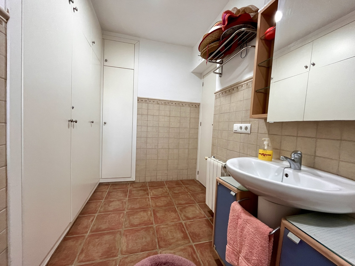 6 Bed Townhouse for sale in Cabo Roig Costa Blanca, Alicante, Spain