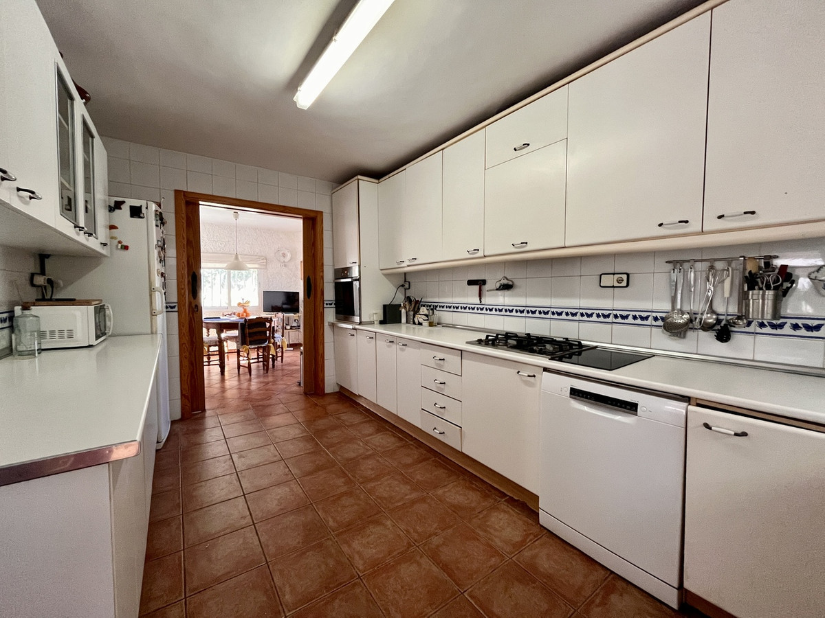 6 Bed Townhouse for sale in Cabo Roig Costa Blanca, Alicante, Spain