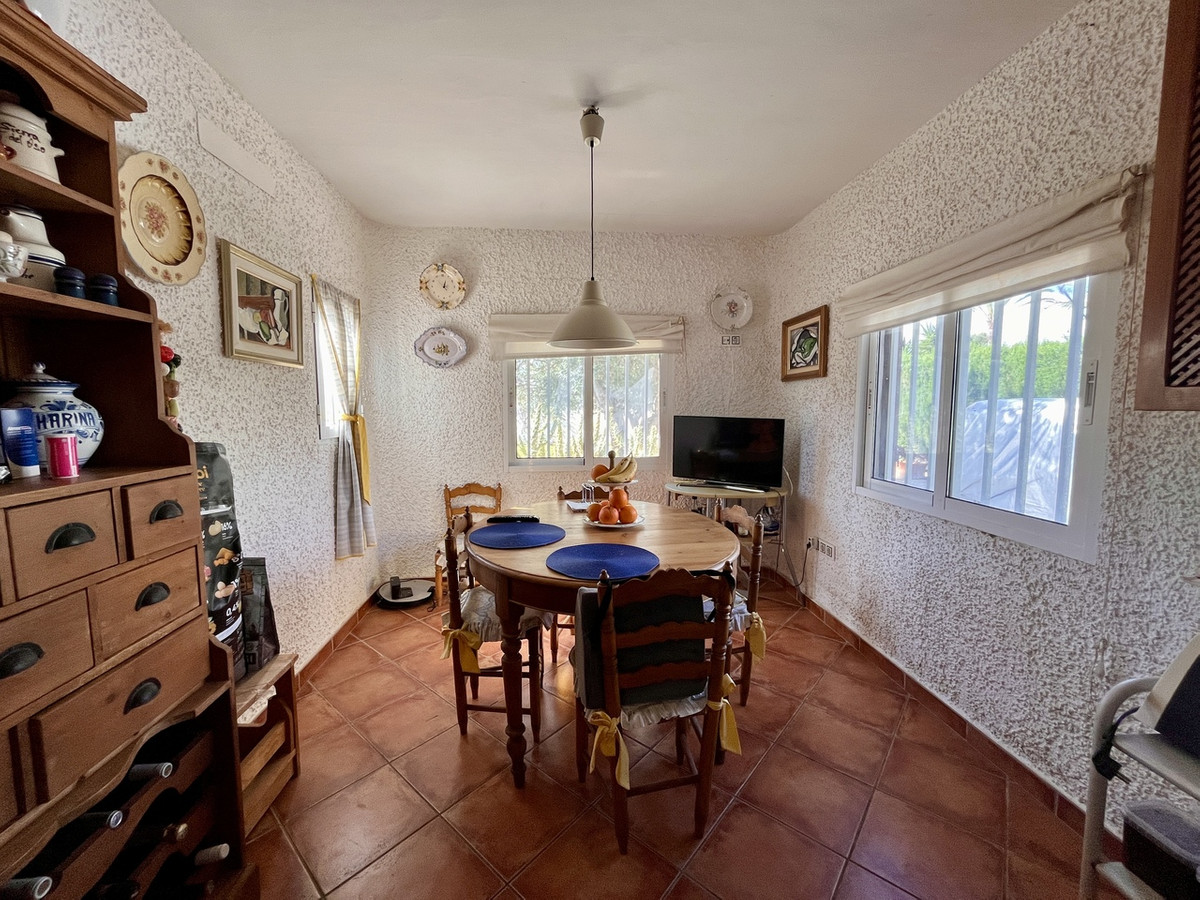6 Bed Townhouse for sale in Cabo Roig Costa Blanca, Alicante, Spain