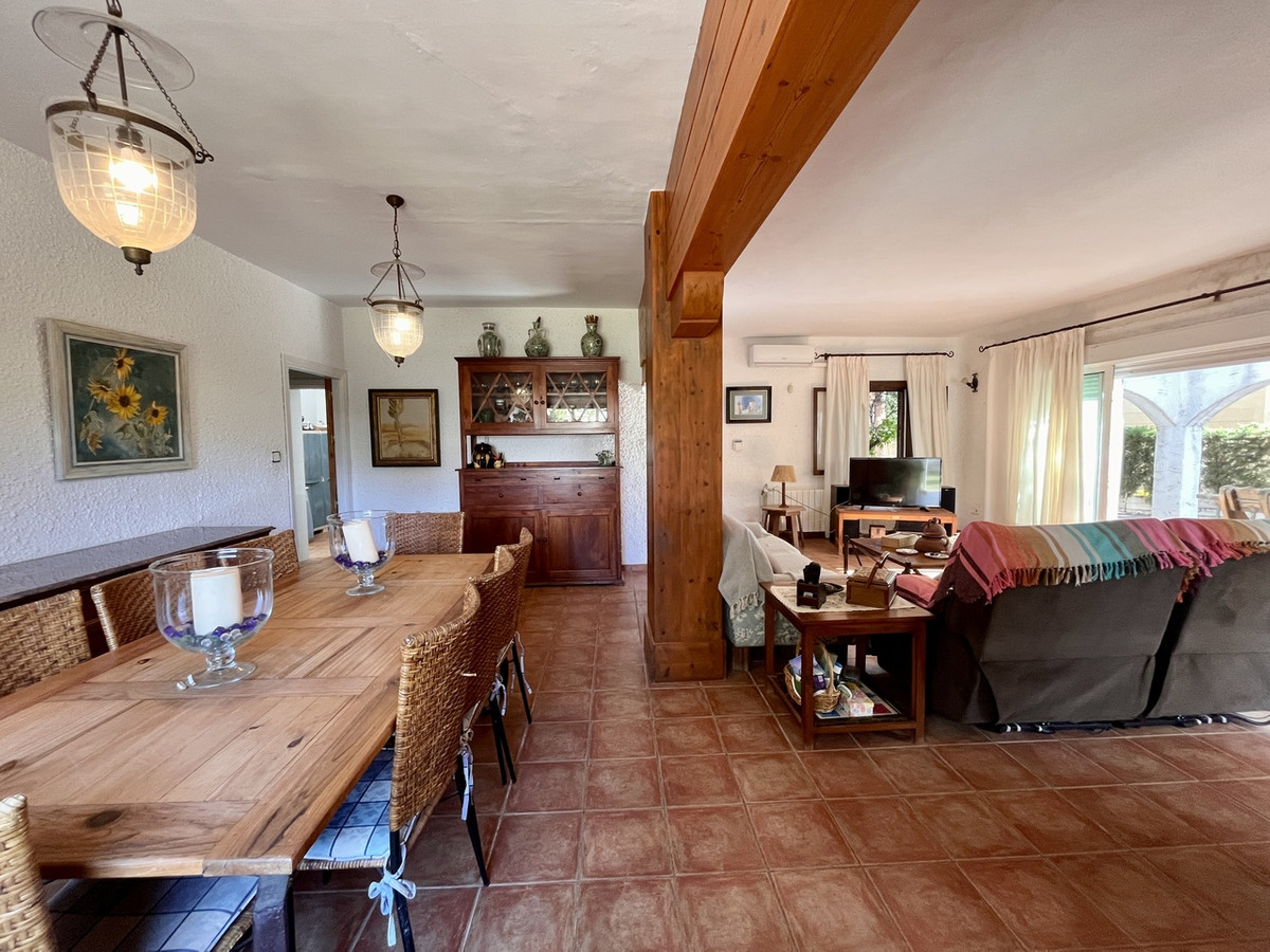 6 Bed Townhouse for sale in Cabo Roig Costa Blanca, Alicante, Spain