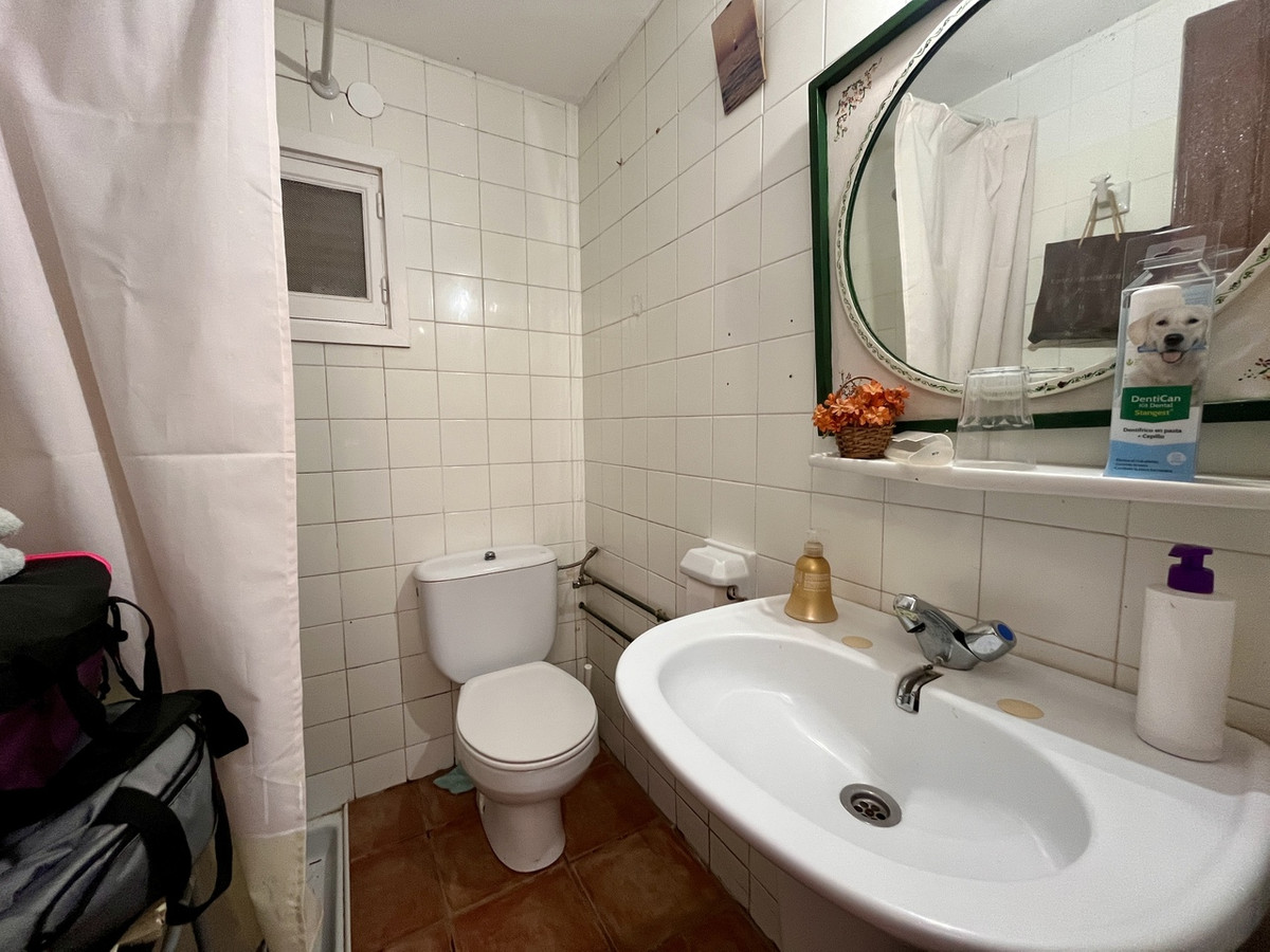 6 Bed Townhouse for sale in Cabo Roig Costa Blanca, Alicante, Spain
